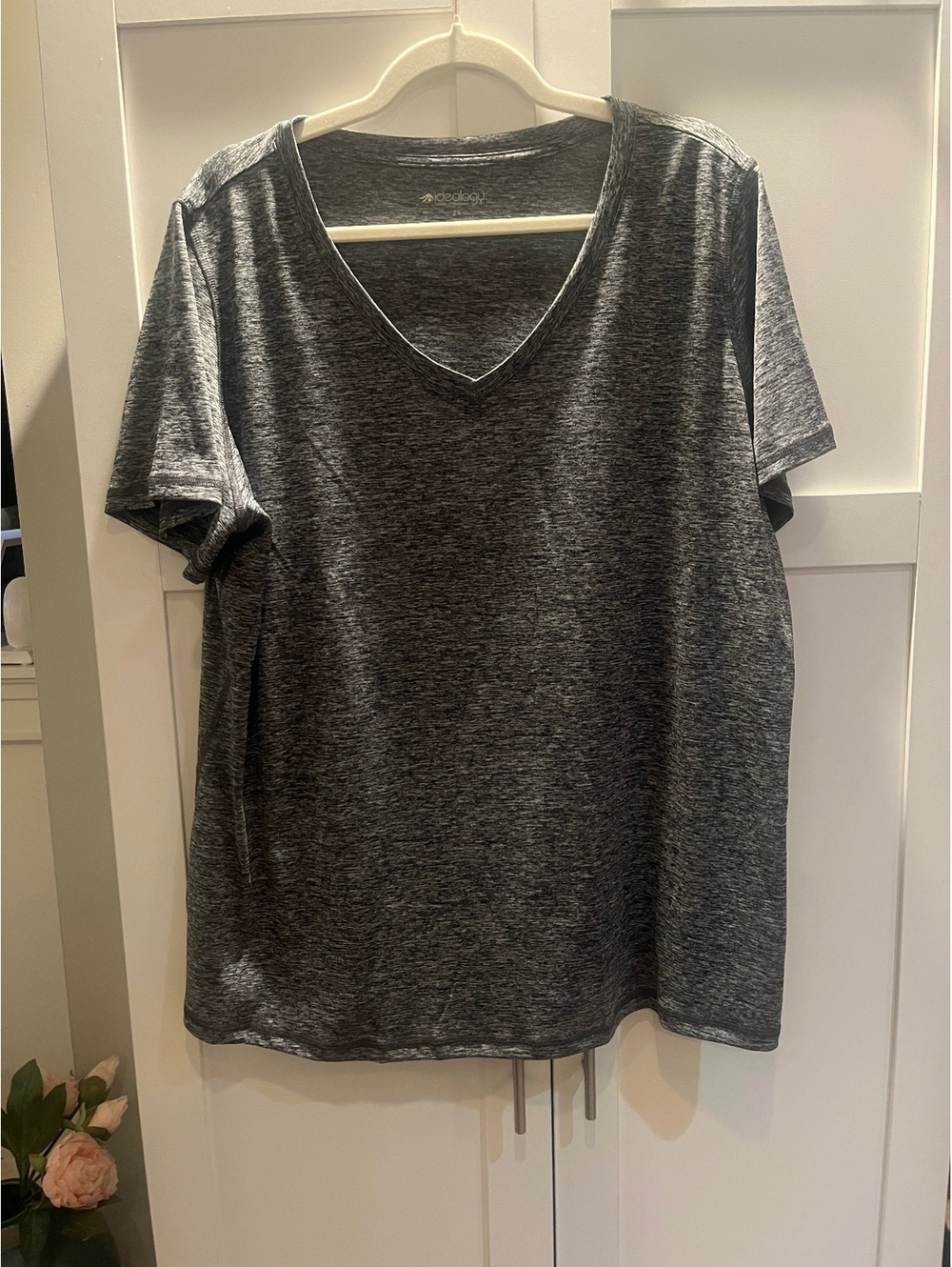 Ideology Women's Plus Size 2X Heather Gray V-Neck Short Sleeve T-Shirt